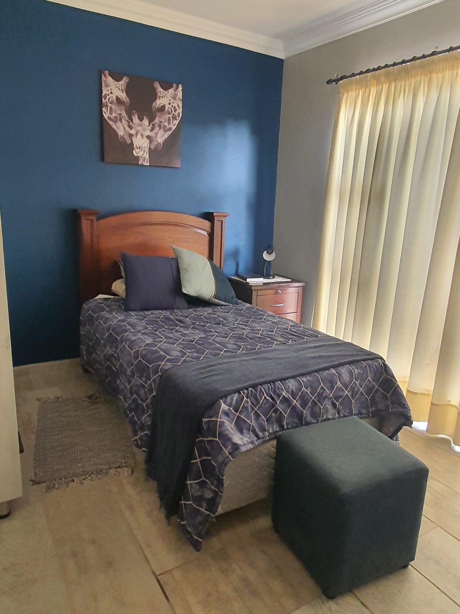 5 Bedroom Property for Sale in Douglas Northern Cape